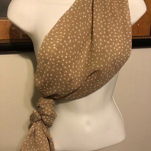NWOT Women's Tan and Cream  Scarf, Large